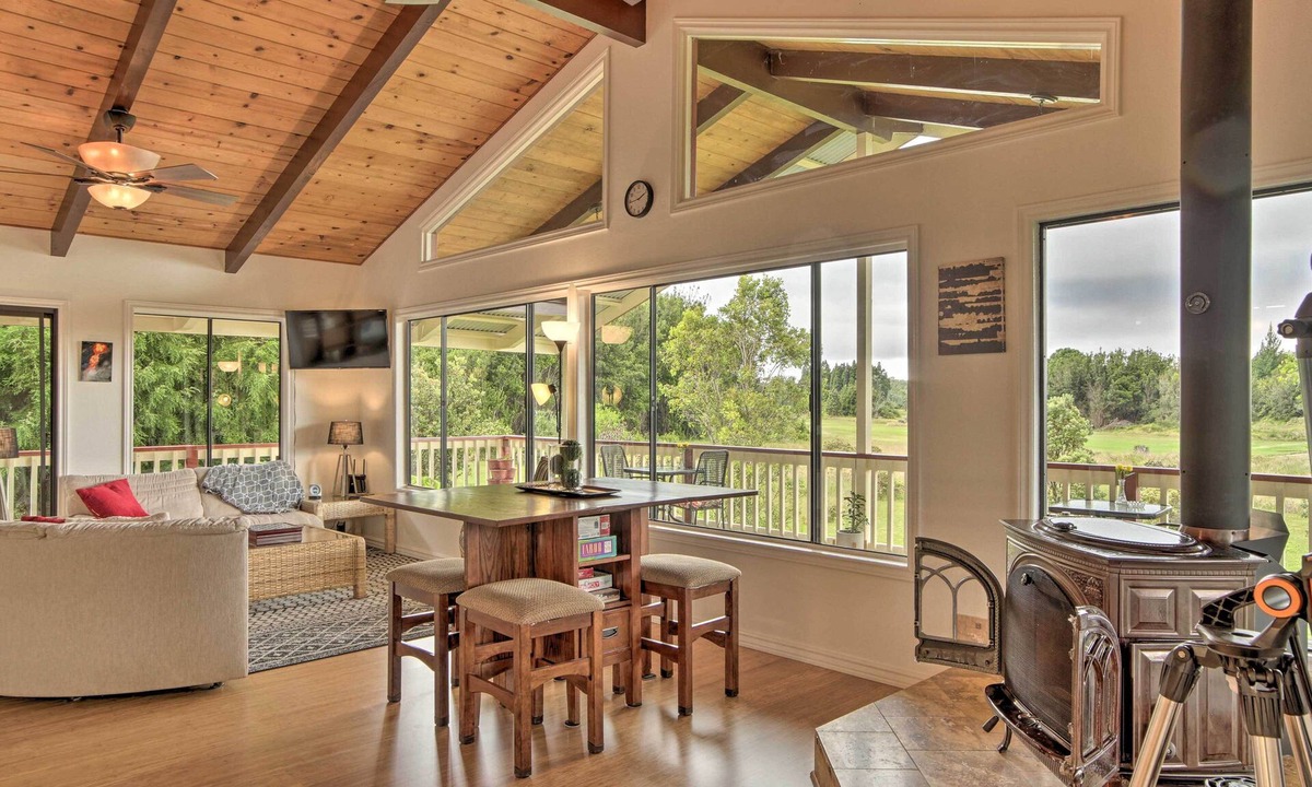 Volcano Cottage | Peaceful Volcano Home Near National Park!