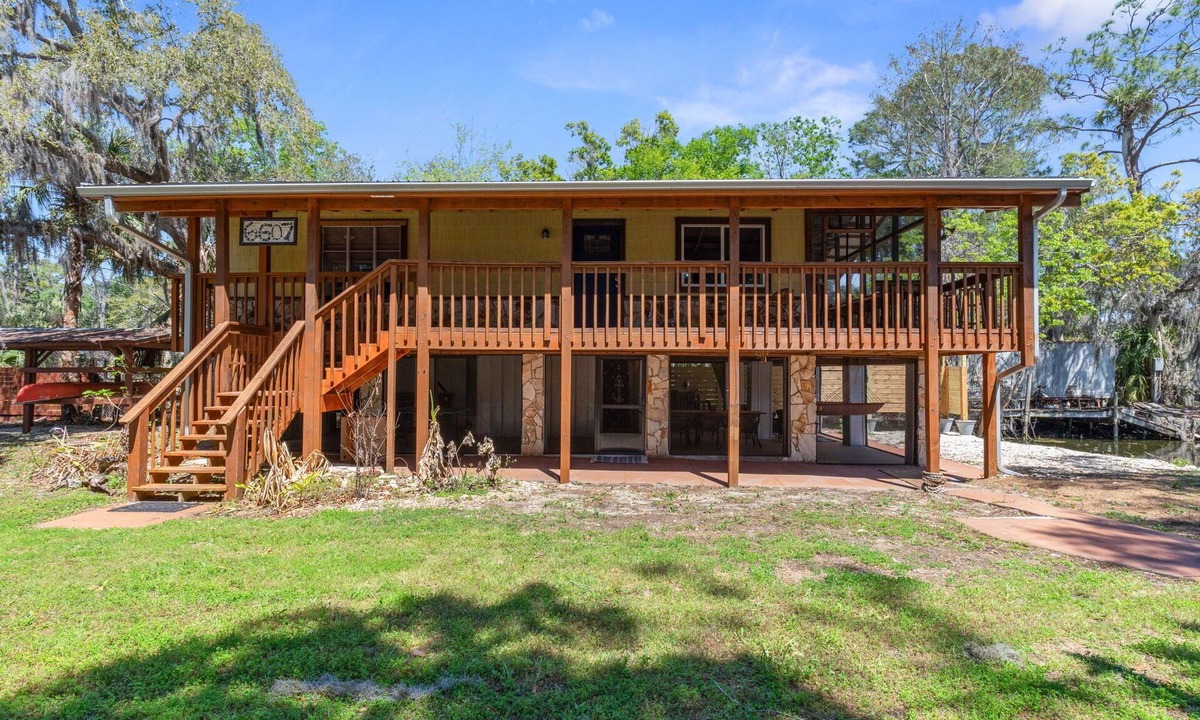 Yankeetown House | Peaceful Waterfront Escape on Withlacoochee Private Dock, Old Florida Charm
