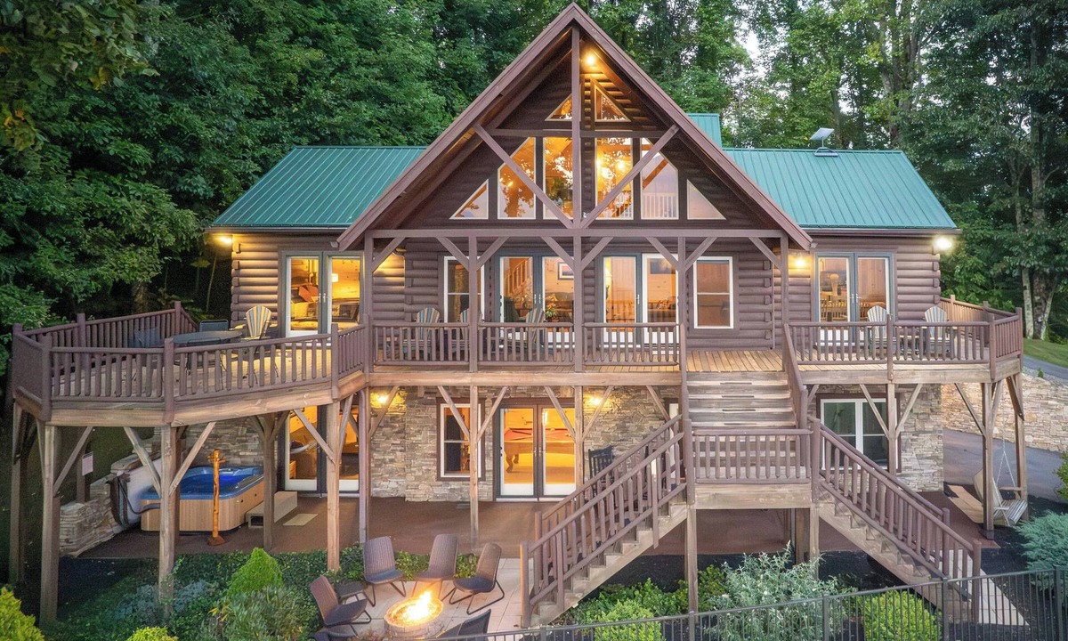 Maggie Valley Cabin | Peakview/Breathtaking Views!