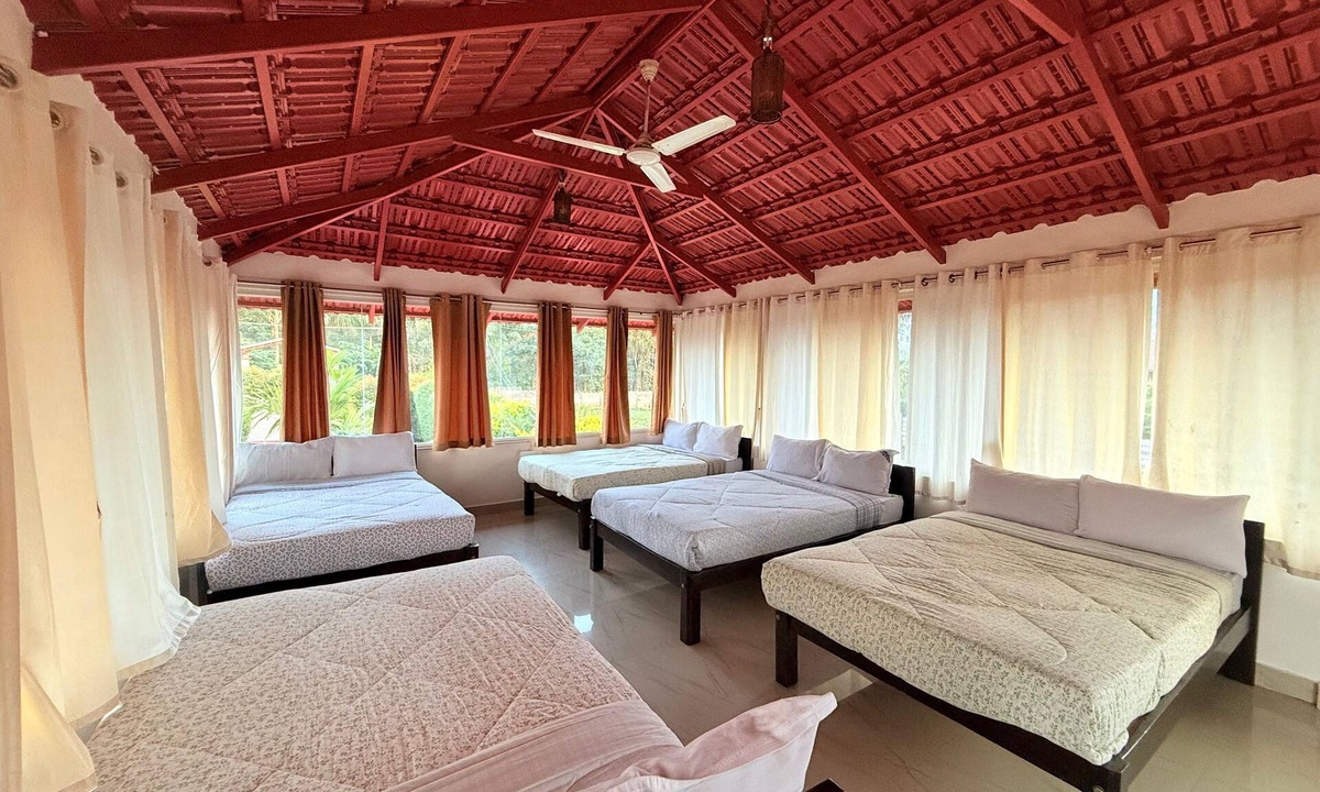 Huliyarahalli Bed & Breakfast | Peakview Homestay Chikmagalur