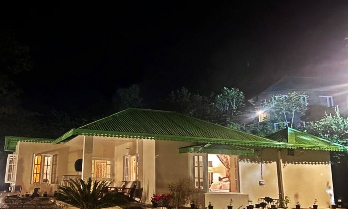 Solan Cottage | PEAR TREE COTTAGE