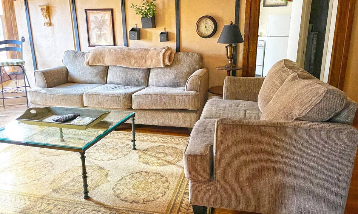 Coshocton Apartment | Pearl`s Place in heart of Historic Roscoe Village