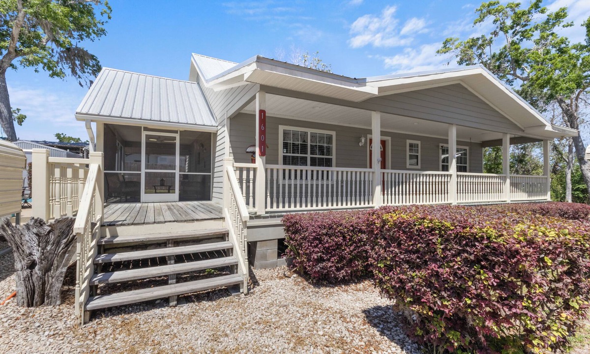 Steinhatchee House | Pelican's Rest - Home in Steinhatchee