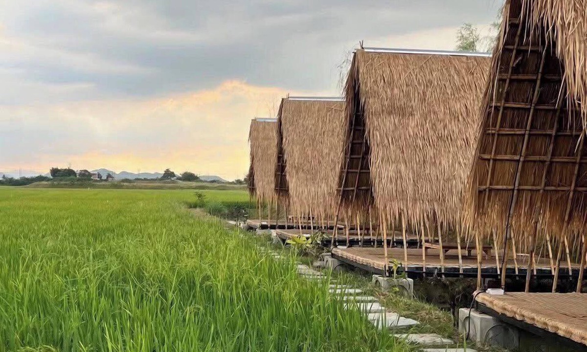 Ratchaburi Hotel | Penguin Villa Resort & Bistro