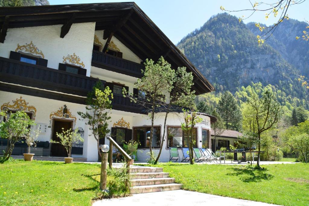 Gmain Bed & Breakfast | Pension Almhof Baumgarten
