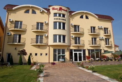 Sanmartin House | Pension Casa Grande