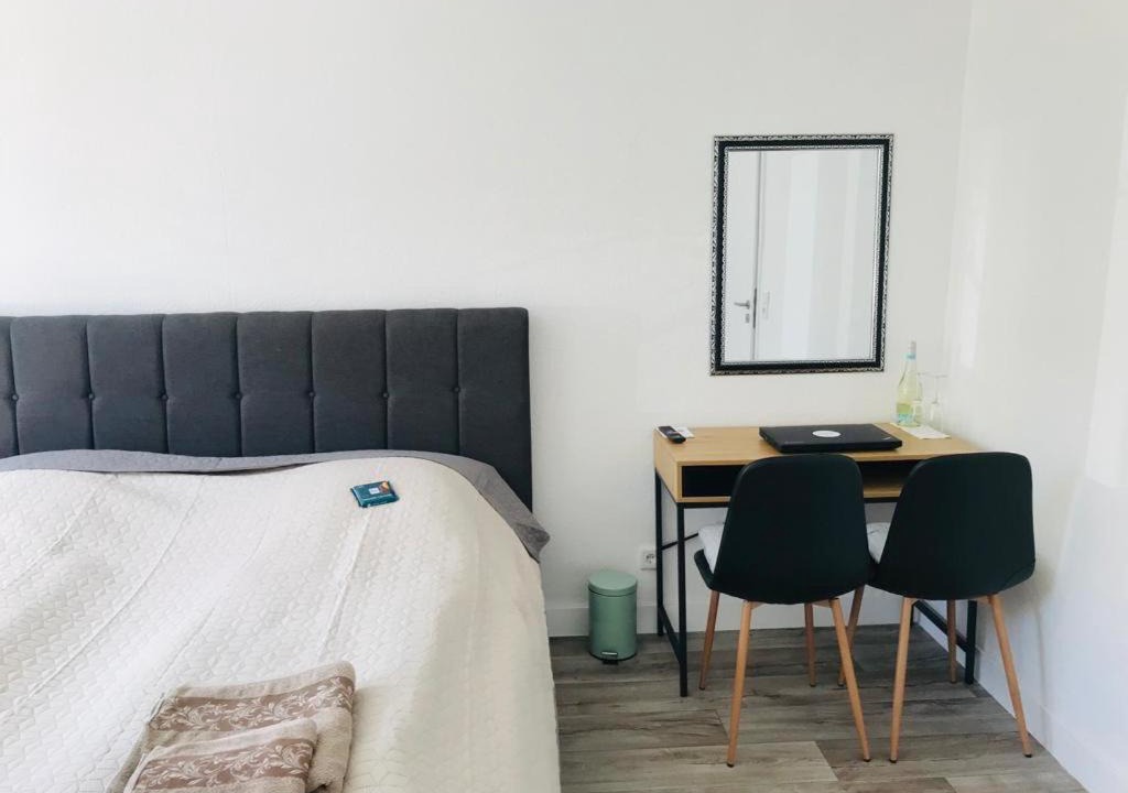 Neustrelitz House | Pension Cherie