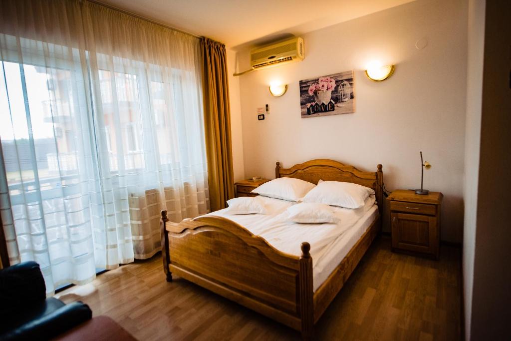 Arad House | Pensiune Roua 2