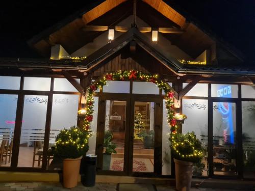 Gherla Hotel | Pensiunea Clasic