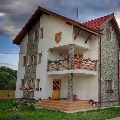 Polovragi House | Pensiunea Colț de rai