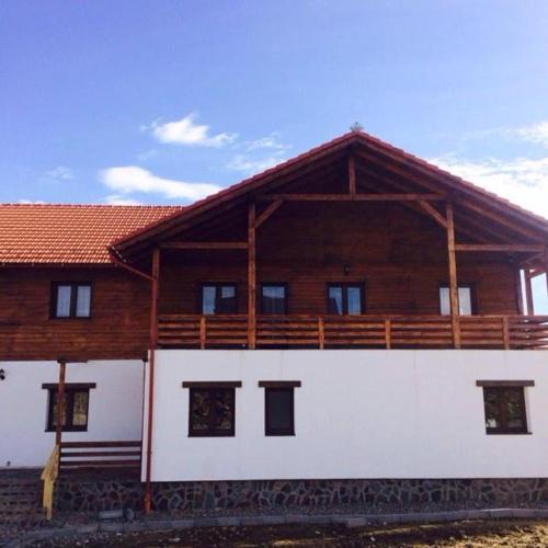 Piatra Fantanele House | Pensiunea Daniela