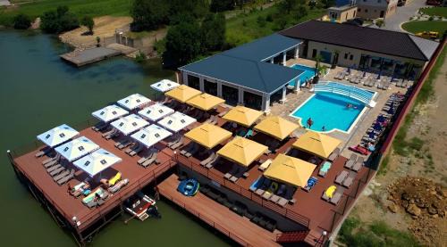 Coronini Hotel | Pensiunea Elis