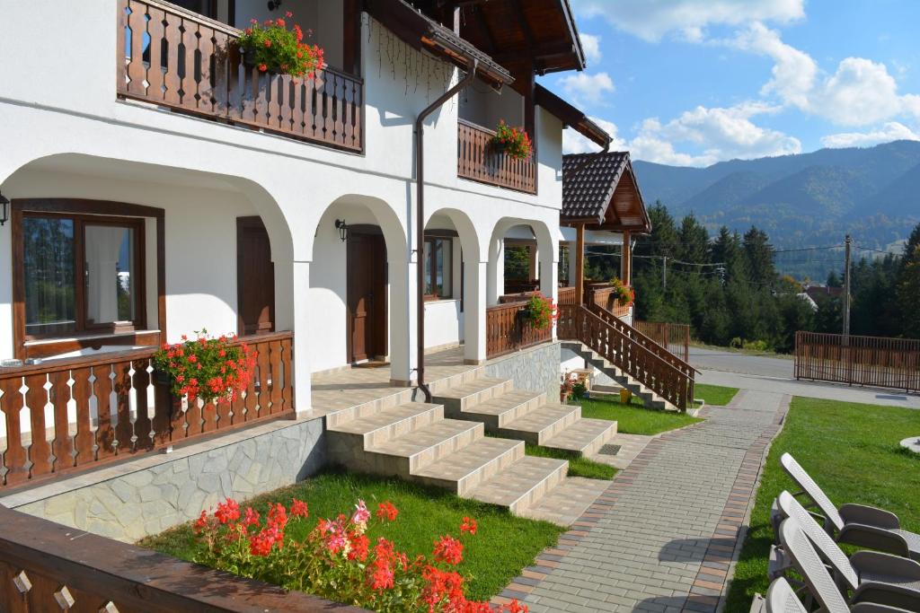 Bistrita Bargaului House | Pensiunea Encian