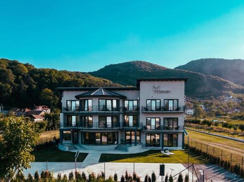 Deva House | Pensiunea Heaven