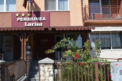 Arad House | Pensiunea Larisa