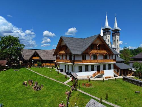 Breb House | Pensiunea Maramu