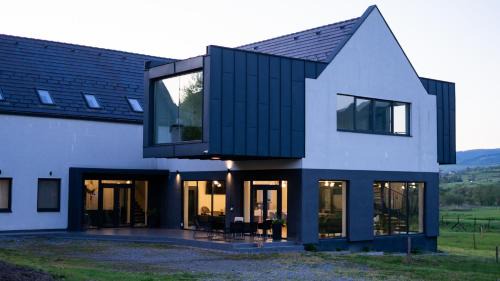 Praid Bed & Breakfast | Pensiunea Qubik Praid