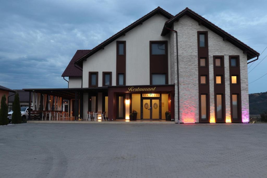 Sebes House | Pensiunea Rustik Lancram