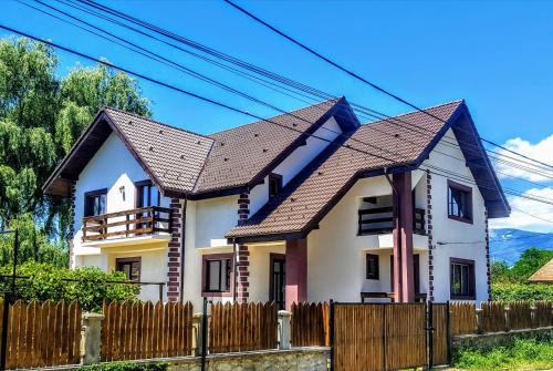 Arcani Cabin | Pensiunea Venera