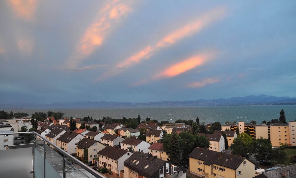 Immenstaad am Bodensee Apartment | Penthouse Apartment Apartment "Attika Süd" with a view over Lake Constance