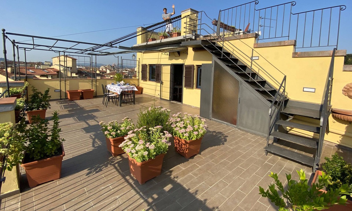 Campo di Marte Apartment | PENTHOUSE + 2 ROOFTOP TERRACES + VIEWS AT 360° + EXCELLENT REVIEWS + A/C, LIFT