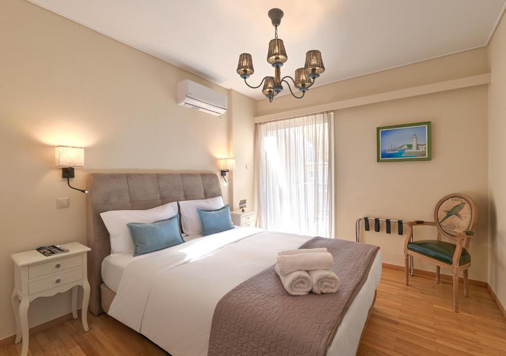 Elliniko-Argyroupoli Apartment | Penthouse Apartment & Studio near Glyfada - free Parking