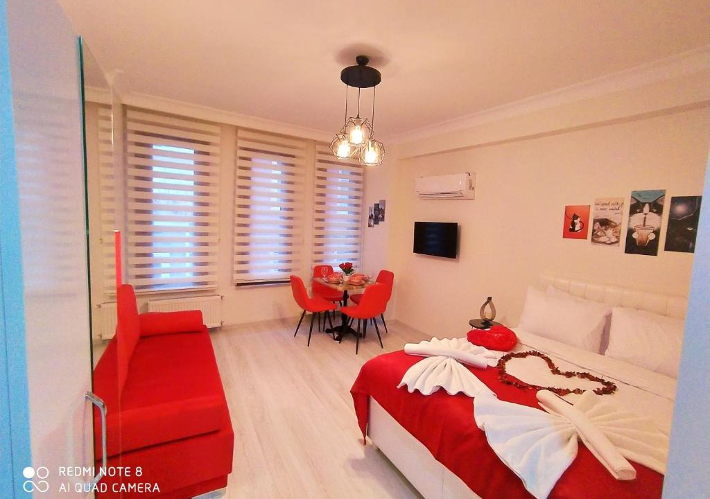 Taksim Apartment | Pera Colour House