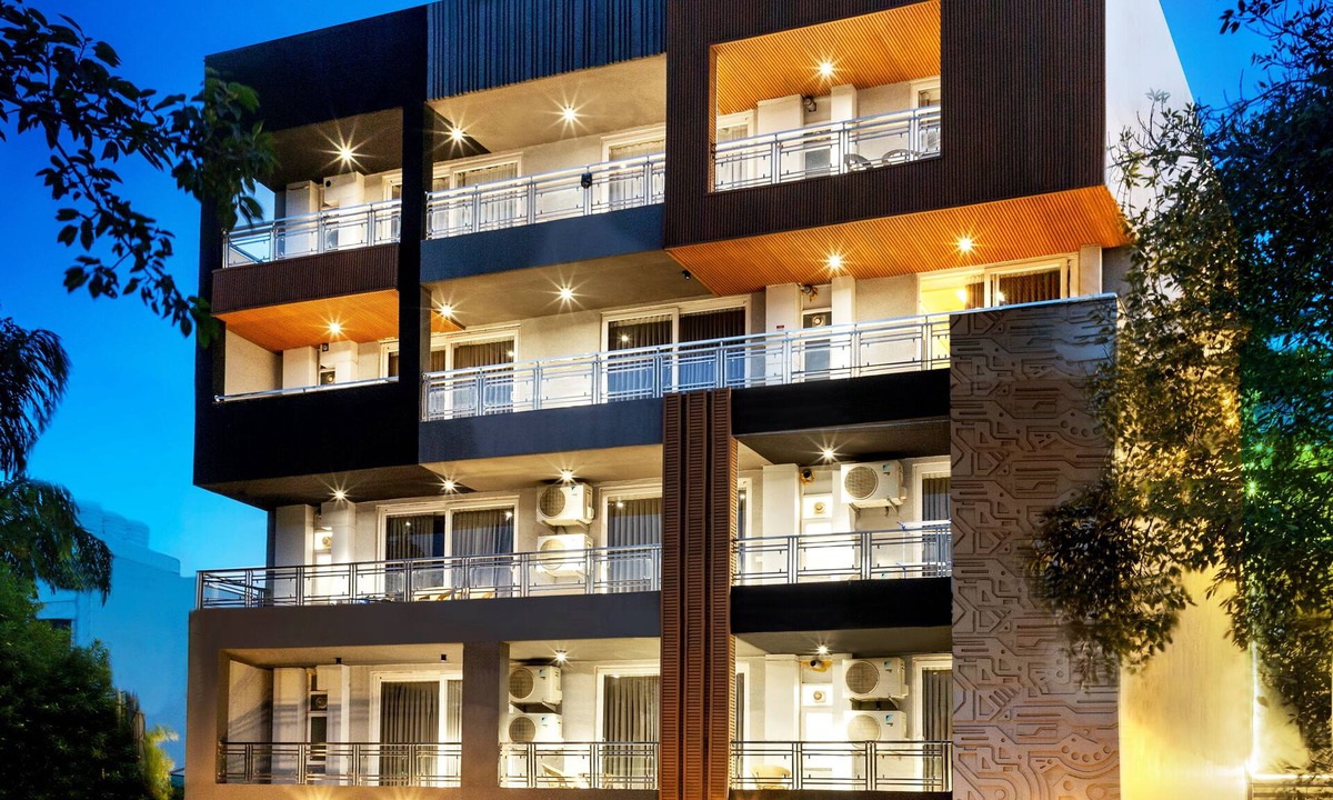 DLF Phase 3 Hotel | Perch Arbor Cyber City