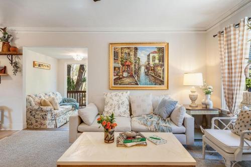Lawton Park House | Perch - Brygger Cottage