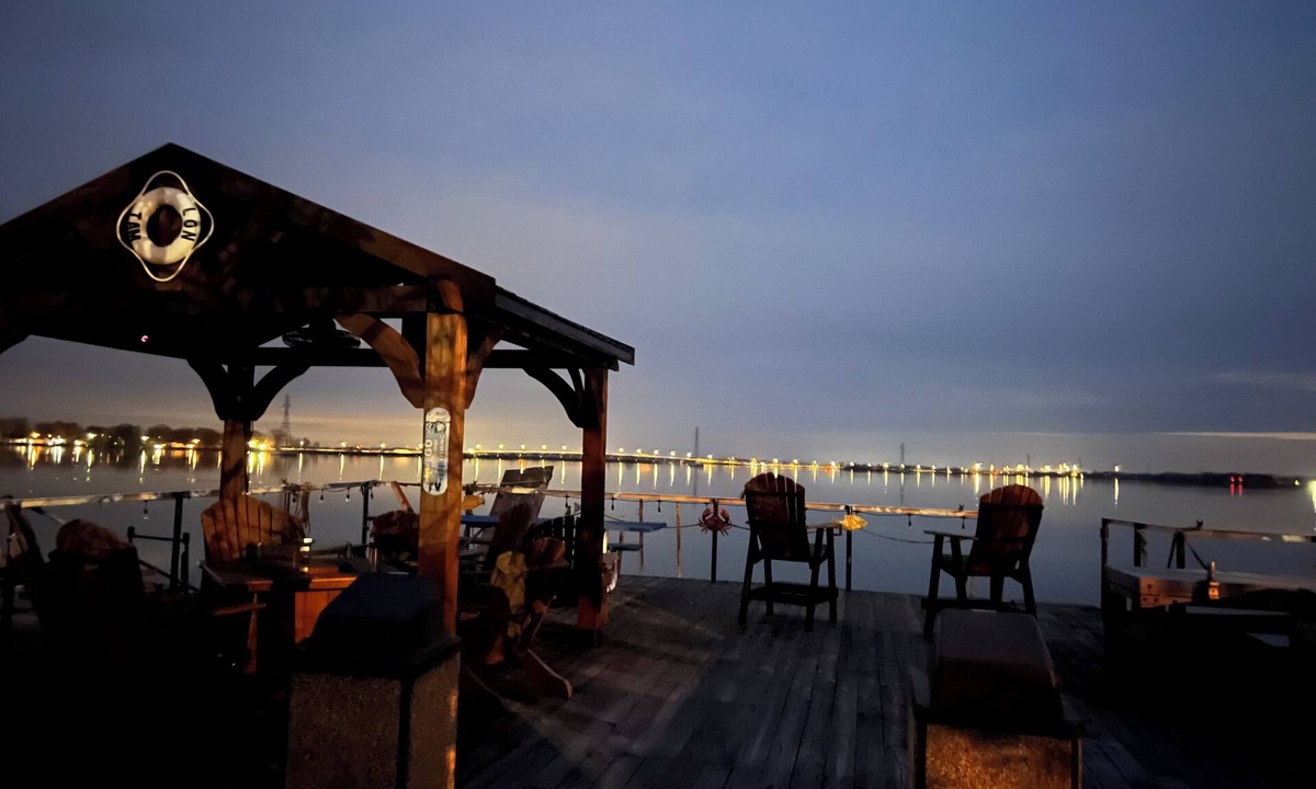 Gypsum Cottage | Perfect 2-bedroom water front cottage with Boat docks, west side of Sandusky