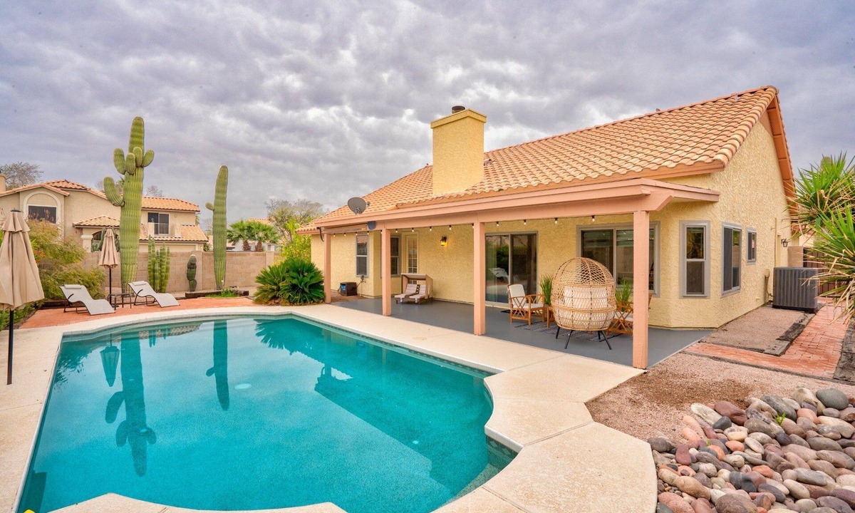 Val Vista Lakes House | Perfect AZ getaway - VALVISTALIVING