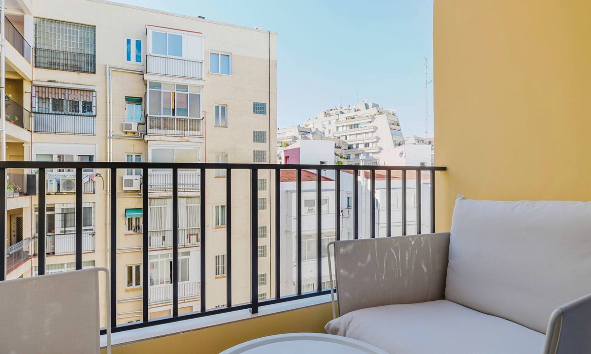 Hispanoamerica Apartment | Perfect Bernabeu-Hispanoamerica 2BR w/Doorman & Washer, by Blueground