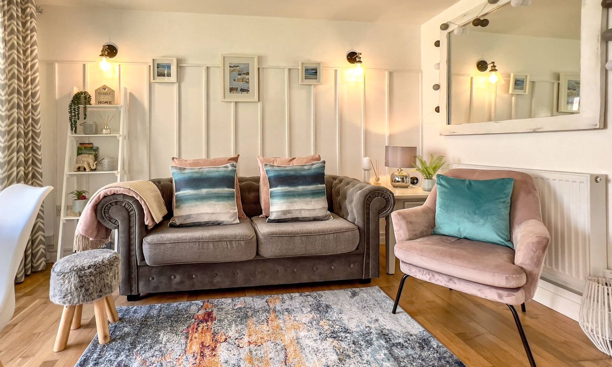 Downderry Apartment | Perfect Cornish Holiday Pad - 10 Min Walk to Beach!