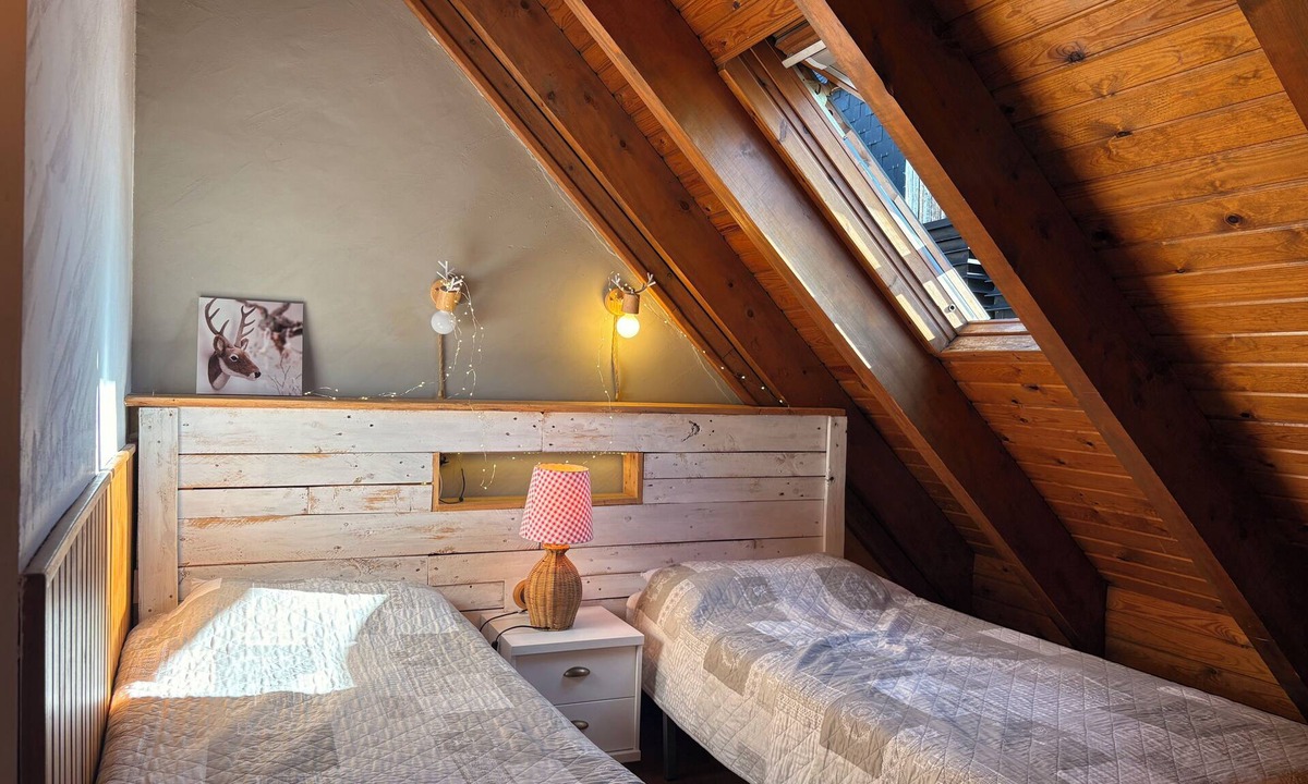 Taull Apartment | Perfect duplex. Fireplace and swimming pool in summer - Herbasabina 4