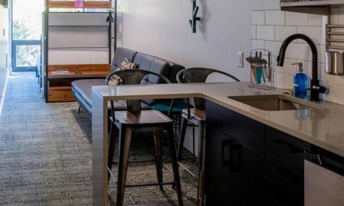 Silverthorne Hotel | Perfect for Friends or Groups – 3 Affordable Units, Walk to Everything