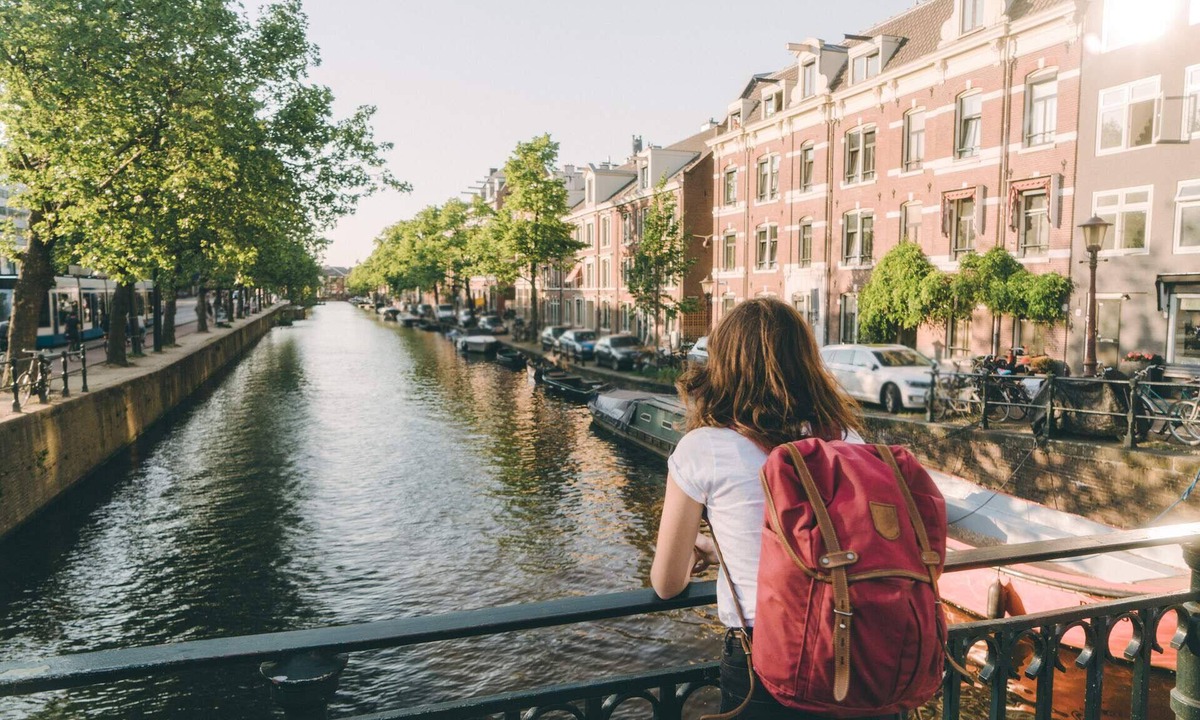 Van der Pekbuurt House | Perfect for Groups and Families with private rooftop near Amsterdam Center