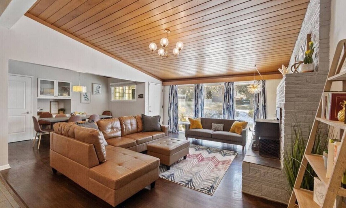 Lincoln Heights House | Perfect for groups-Theater & Arcade close to dwtn!