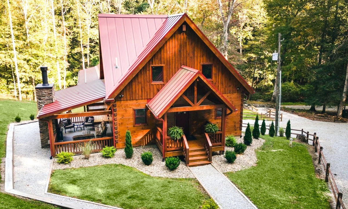 Rockbridge Cabin | Perfect Location - High Quality Custom Log Cabin - Luxurious Amenities