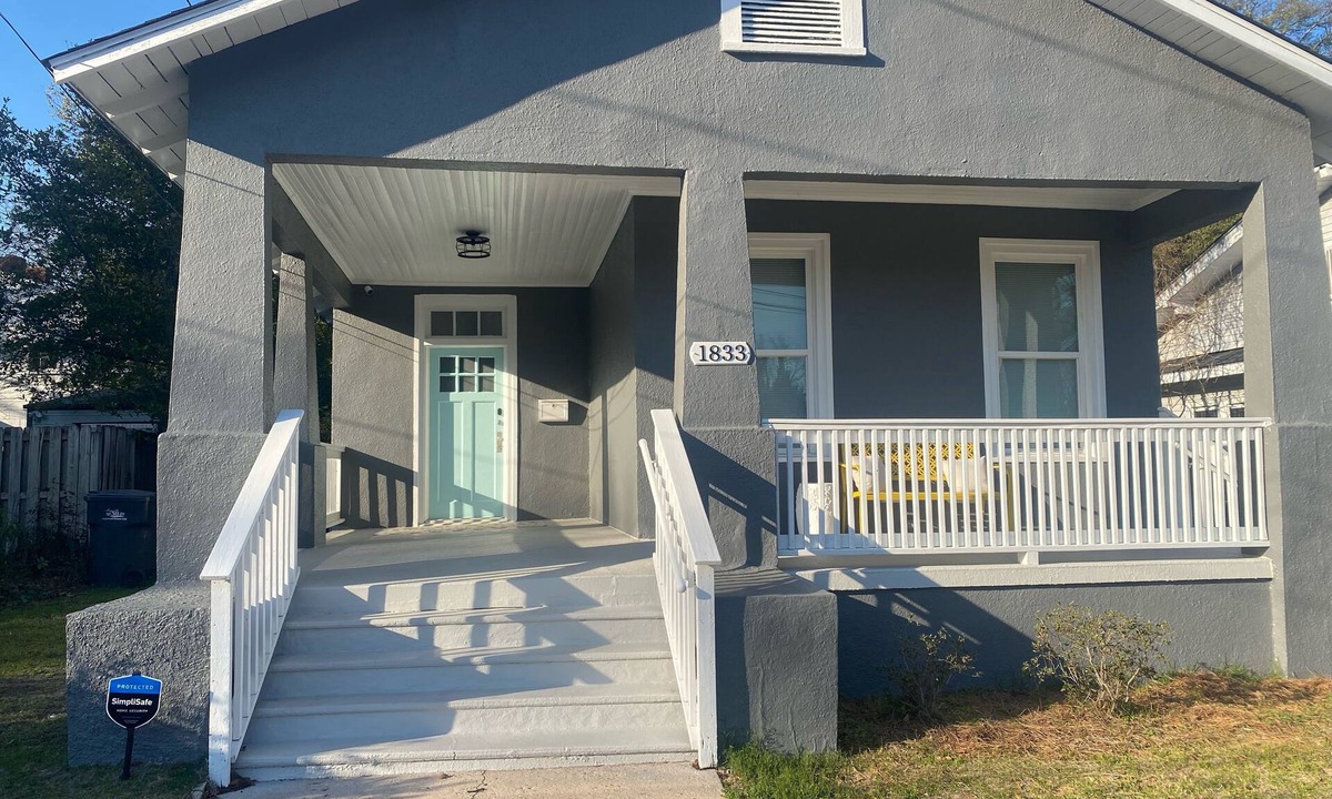 Midtown House | Perfect Master's Rental!