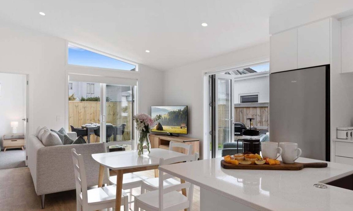 Papamoa Beach House | Perfect Papamoa Beach Bach