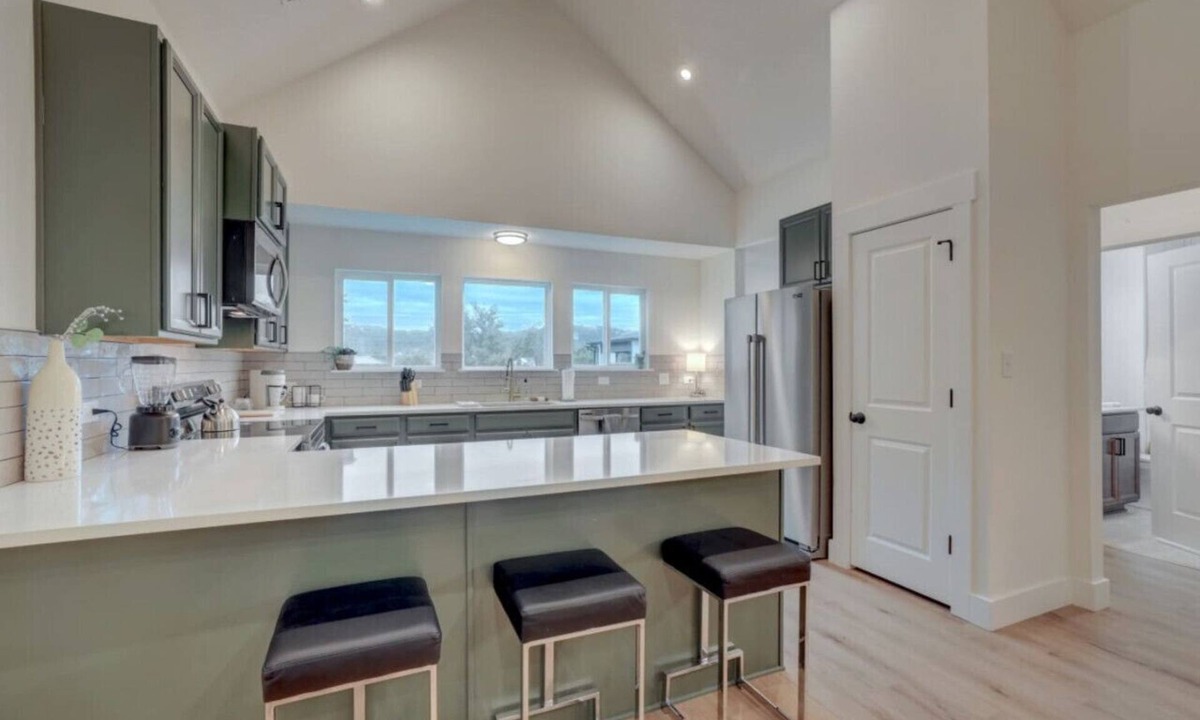 Jonestown House | Perfectly Charming 2 bd 2bth home, newly remodeled!
