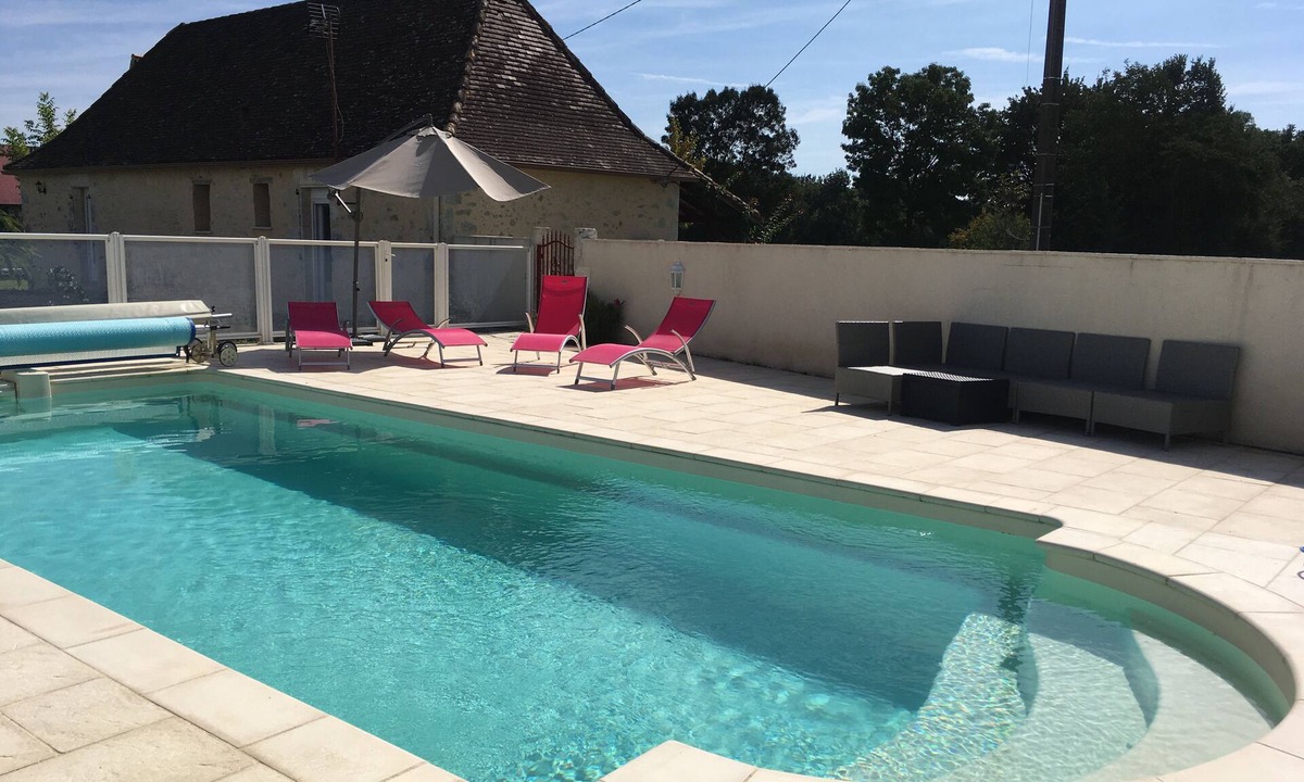 Sainte-Sabine-Born Cottage | Périgord: gite with secure swimming pool in the heart of Dordogne bastides