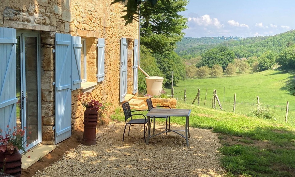 Saint-Pompont House | Perigord Noir - Beautiful cottage in a quiet location with shared swimming pool