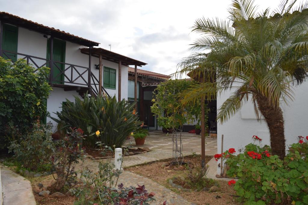 Politiko Villa | Peris Hill Villa