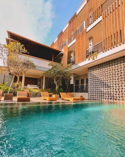 Batu Bolong Hotel | Perissos Echo Beach