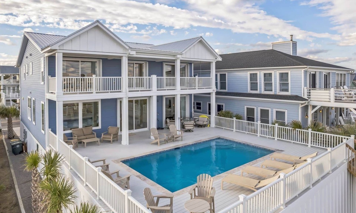 Kure Beach House | Periwinkle NEW 8 bedroom Ocean Front w/Pool