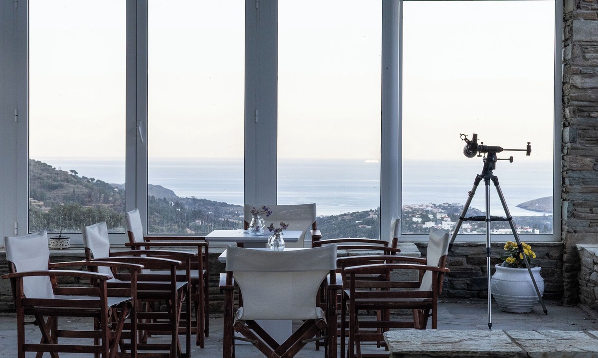 Menites Hotel | Perla Pool Hotel Andros