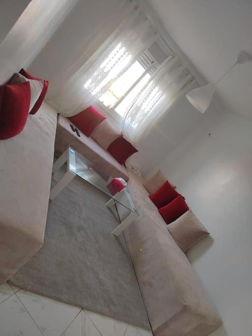 Cherrat Apartment | perle de bouznika 15min walking to the beach plus free unlimited WiFi