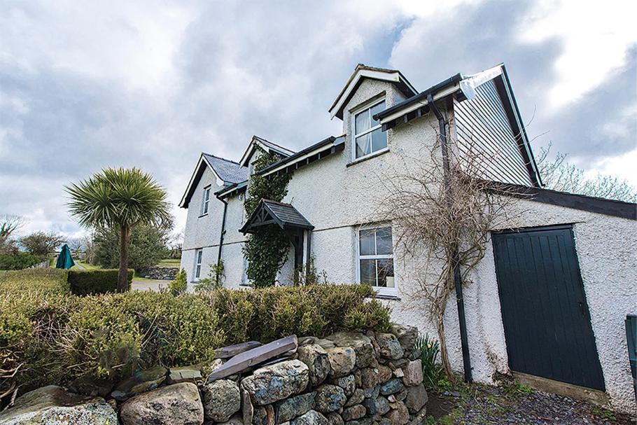 Brynrefail House | Perthi Uchaf