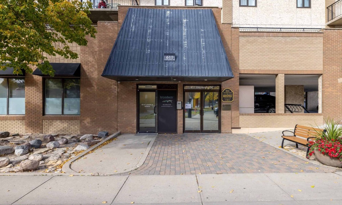 Saskatoon Downtown Apartment | Pet-Friendly 2-bedroom apartment with fitness room and AC in brilliant Saskatoon